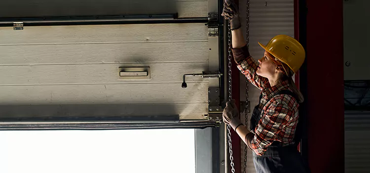 Addressing Common Garage Door Stoppage Issues in Shelbyville, TN